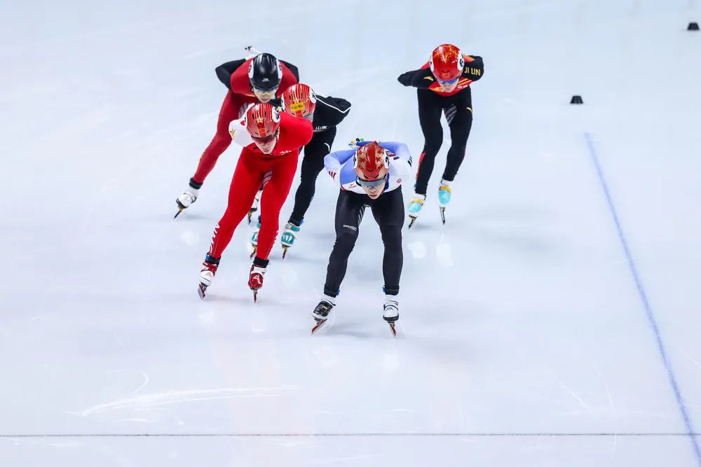 短道速滑国内赛场新举措 “超时判罚”让运动员“快起来”